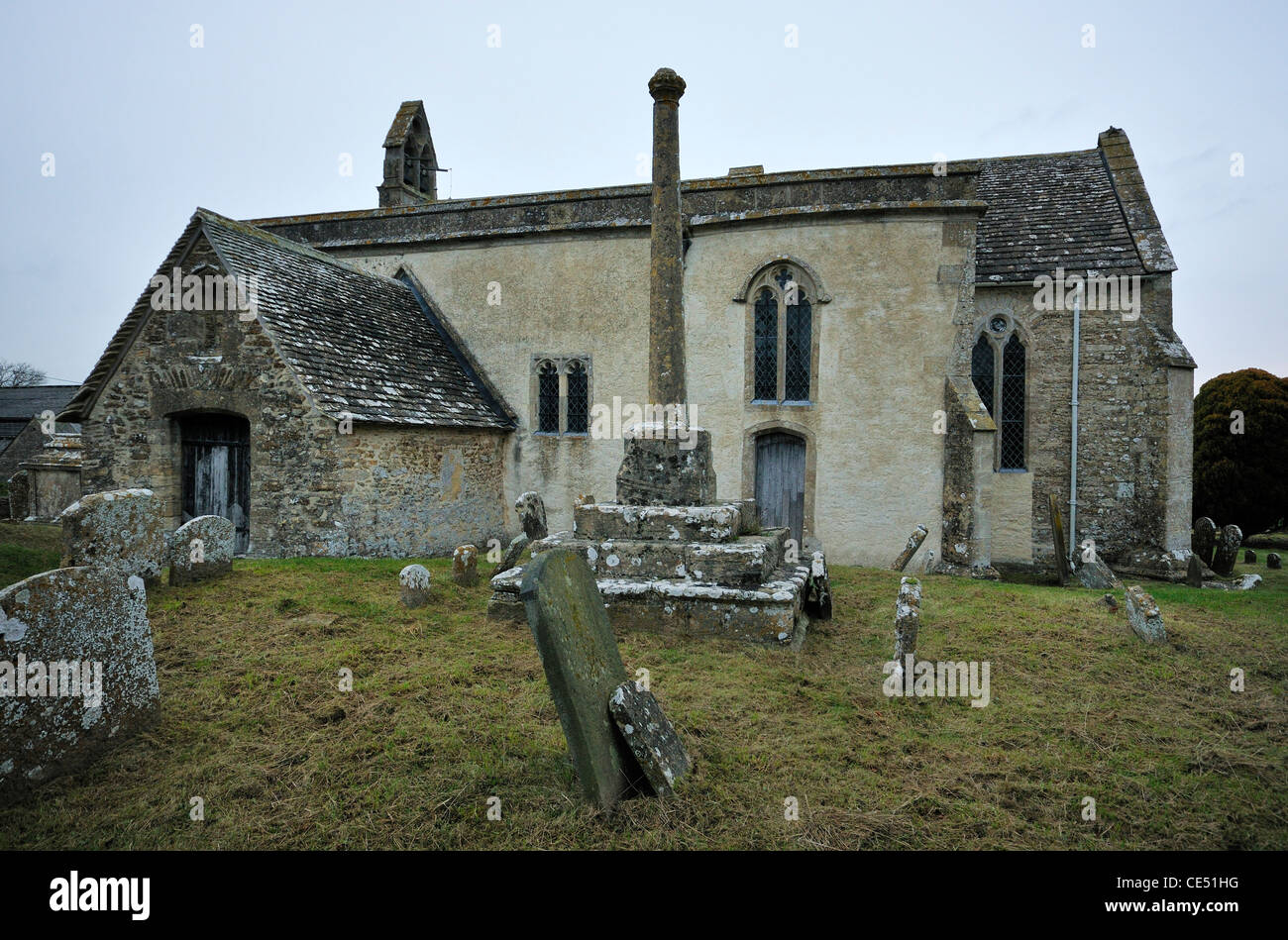 San Giovanni Battista, Inglesham xiii centuary chiesa vicino al Fiume Tamigi a Lechlade Foto Stock