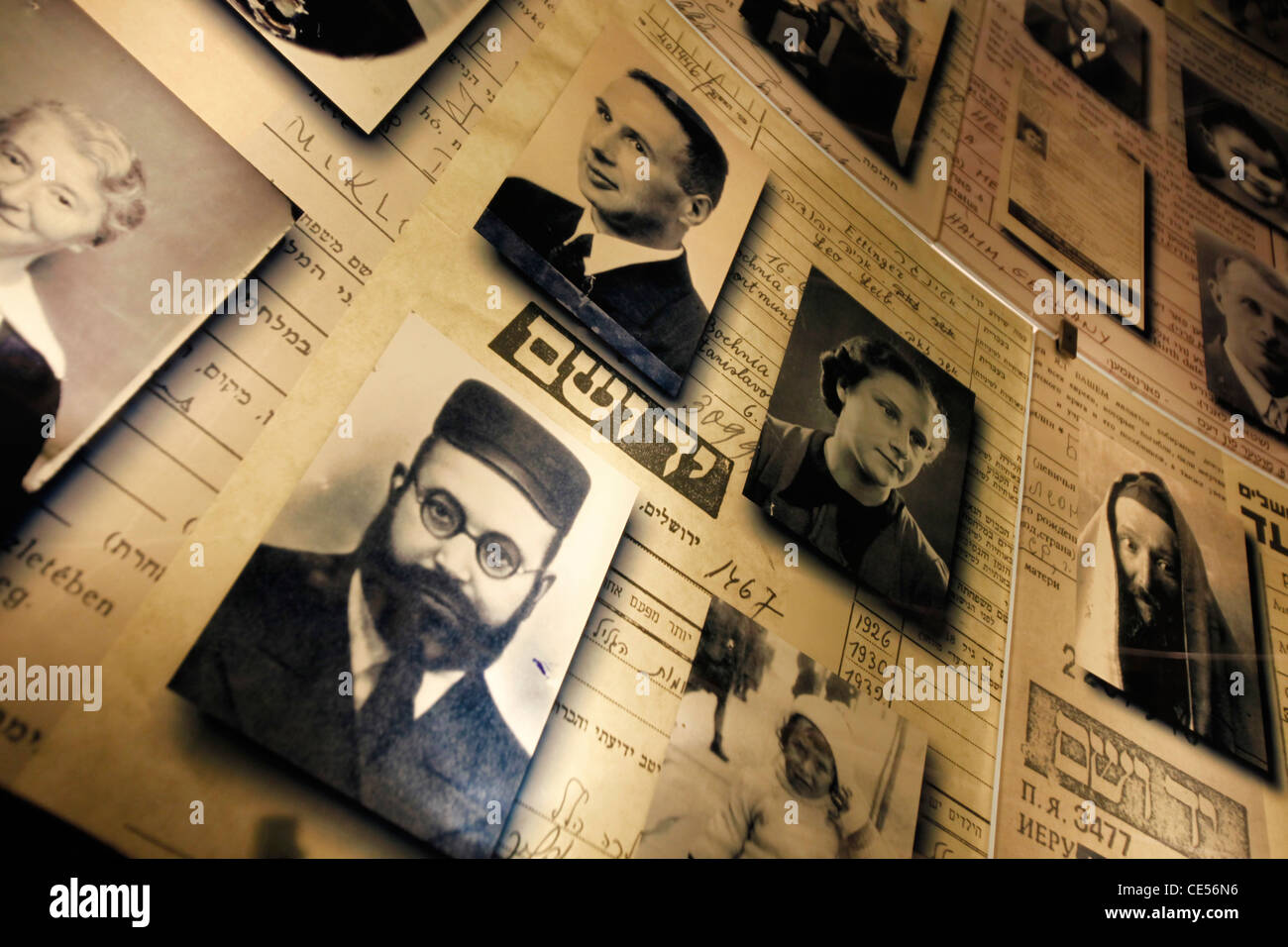 Hall di nomi Popolo ebraico memoriale per ogni ebreo che perirono in Olocausto a Yad Vashem - Museo della Storia di Gerusalemme in Israele Foto Stock