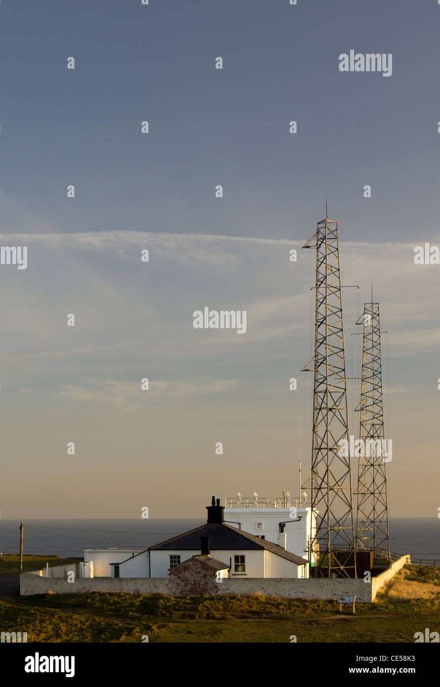 Nebbia stazione di segnale a Flamborough Head Foto Stock
