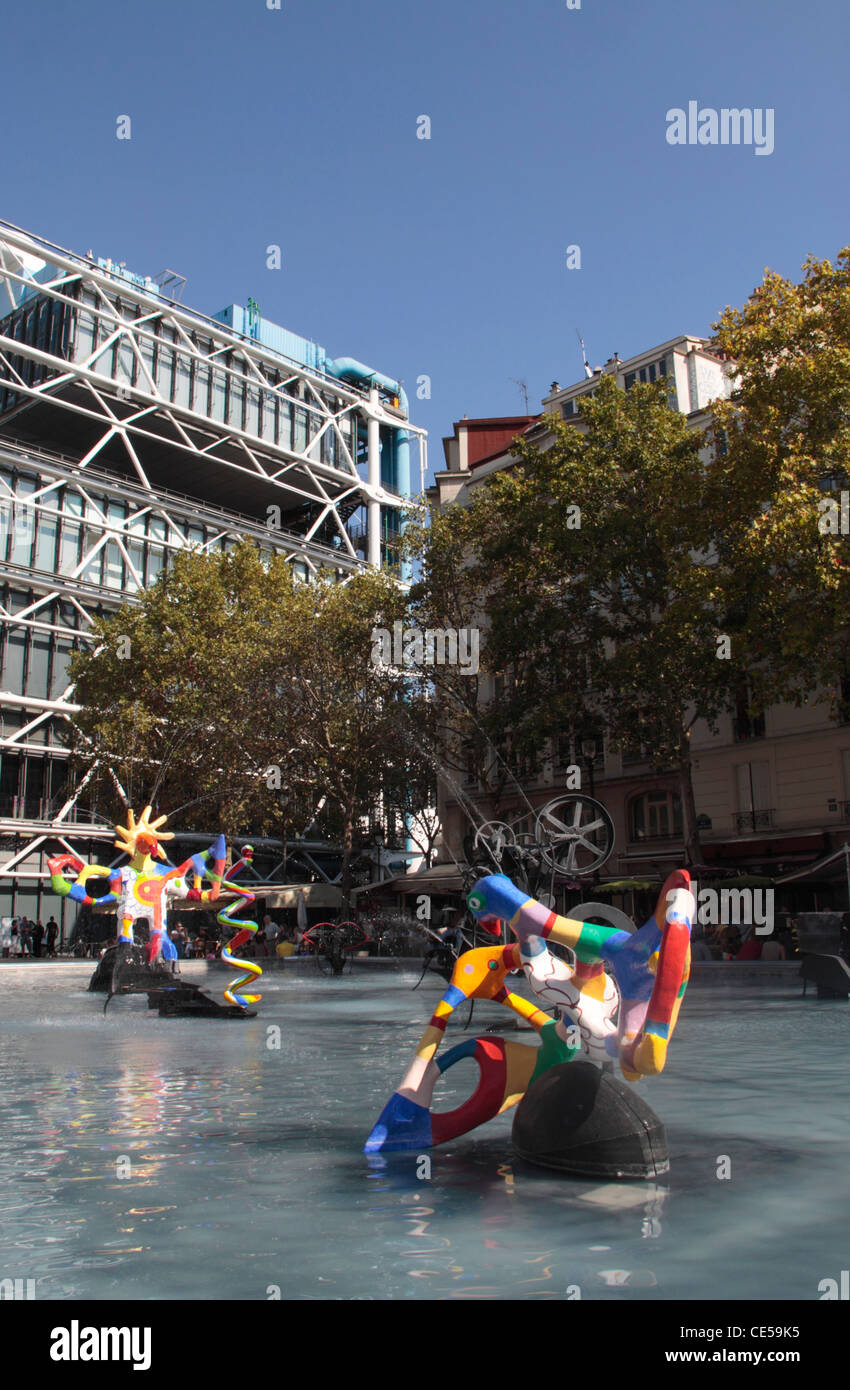 Fontana Stravinsky, accanto al Centro Georges Pompidou IRCAM Music Center, Parigi, Francia Foto Stock