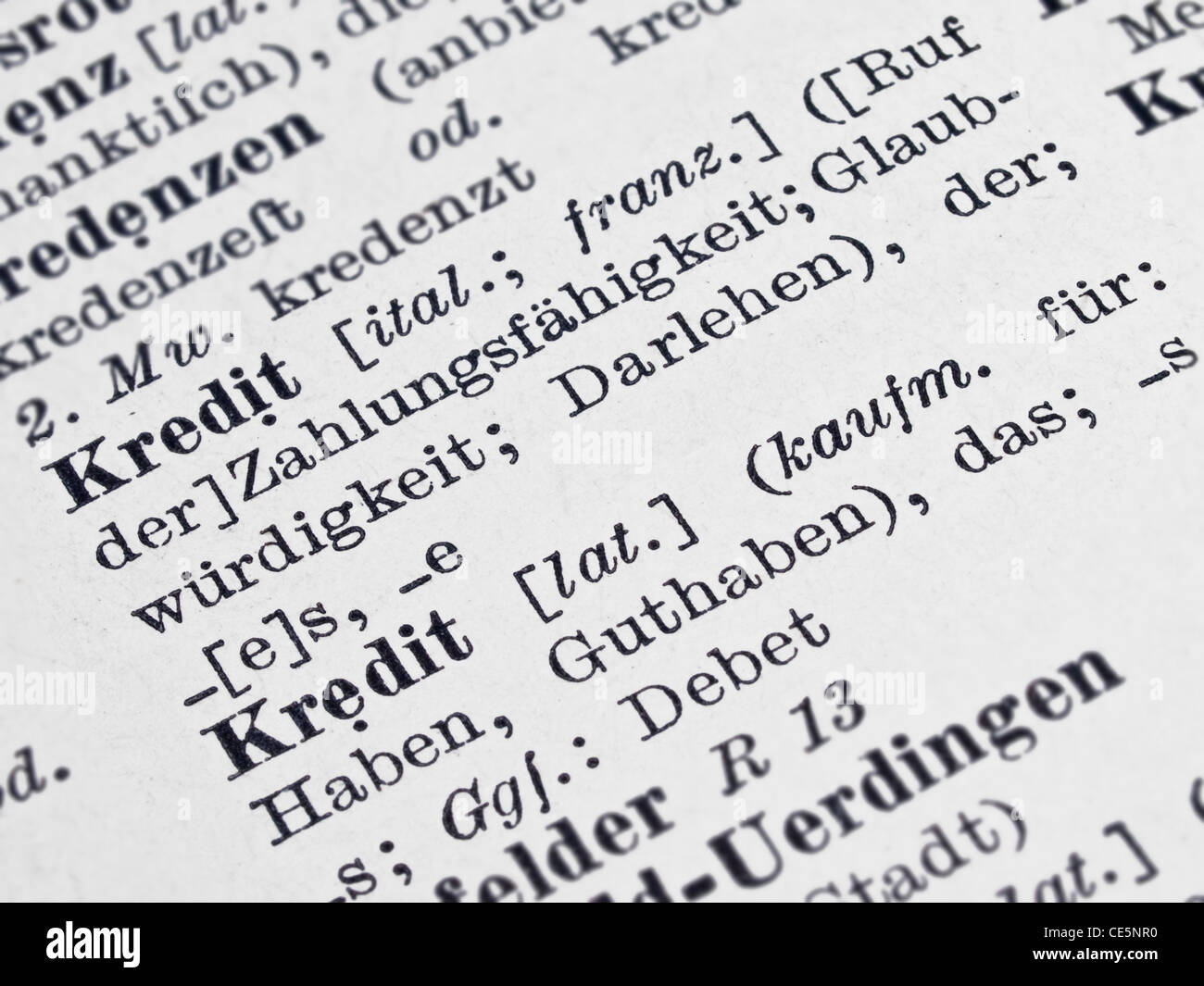 Deutsches Woerterbuches mit dem Begriff 'Kredit' | dizionario tedesco con la voce "Credito" in tedesco Foto Stock