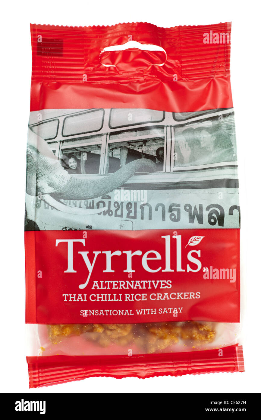 Pacchetto di peperoncino tailandese cracker di riso da Tyrrells Foto Stock