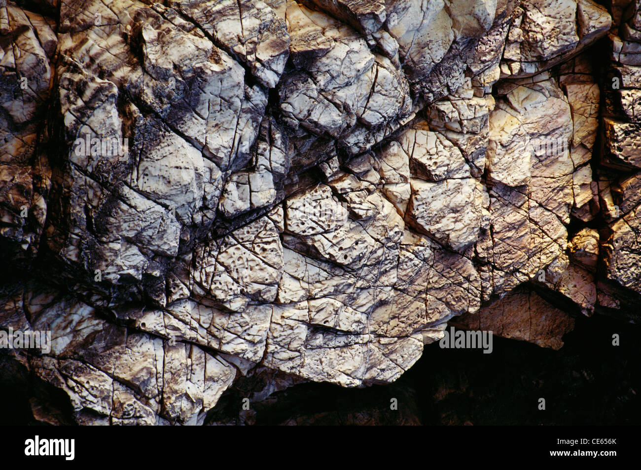 Rocce di marmo ; fiume Narmada ; Bhedaghat ; distretto di Jabalpur ; Madhya Pradesh ; India ; asia Foto Stock