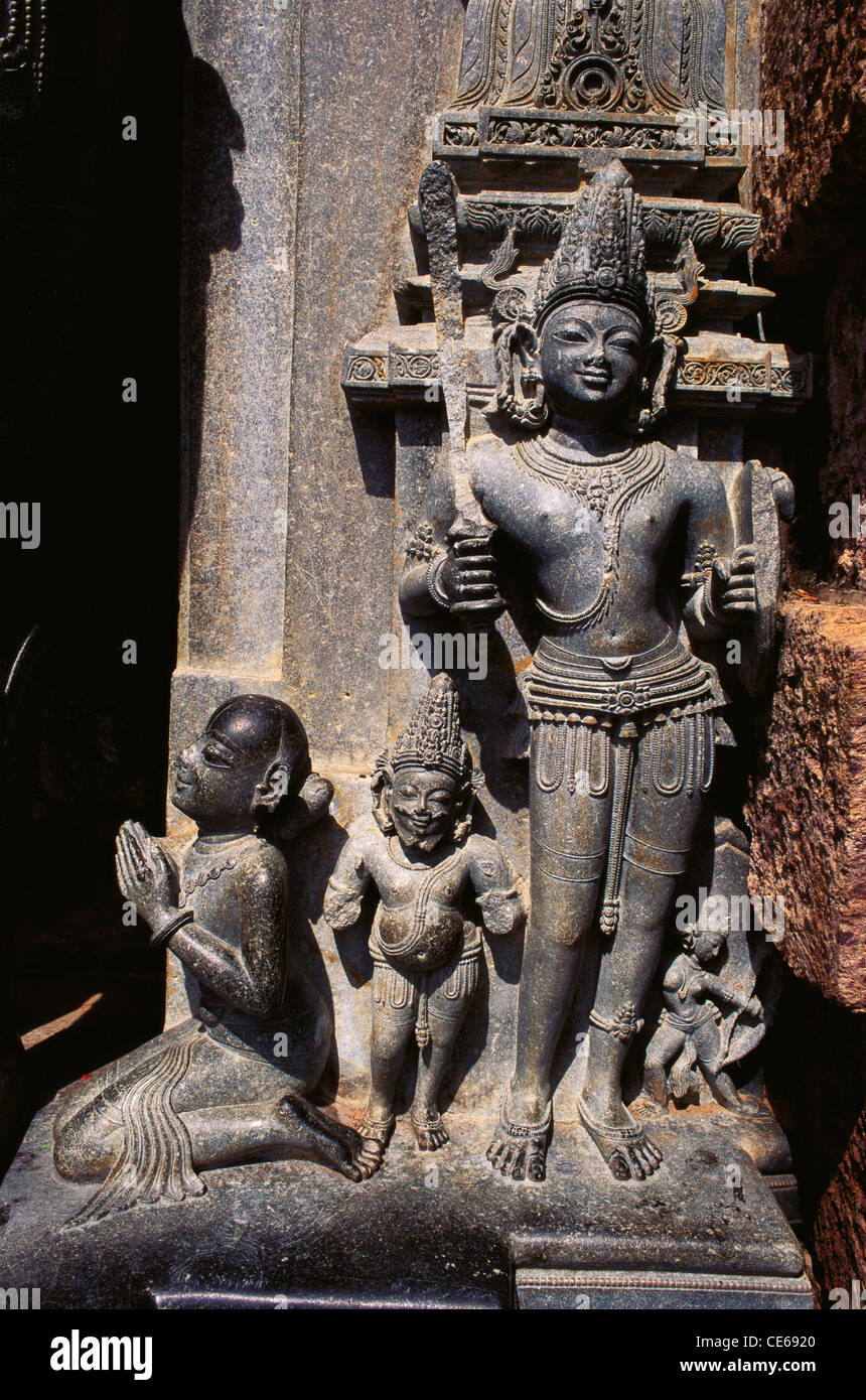 Figura scolpita del dio Sole adoratori di Sun tempio di Konarak mondo monumento del patrimonio ; Konarak ; Orissa ; India Foto Stock