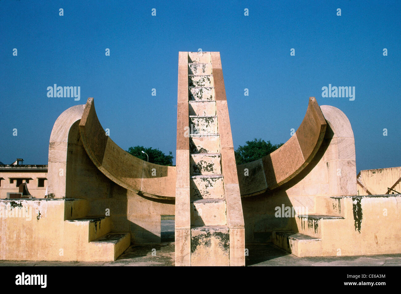 Jantar Mantar ; strumento astronomico architettonico ; Jaipur ; Rajasthan ; India ; Asia Foto Stock