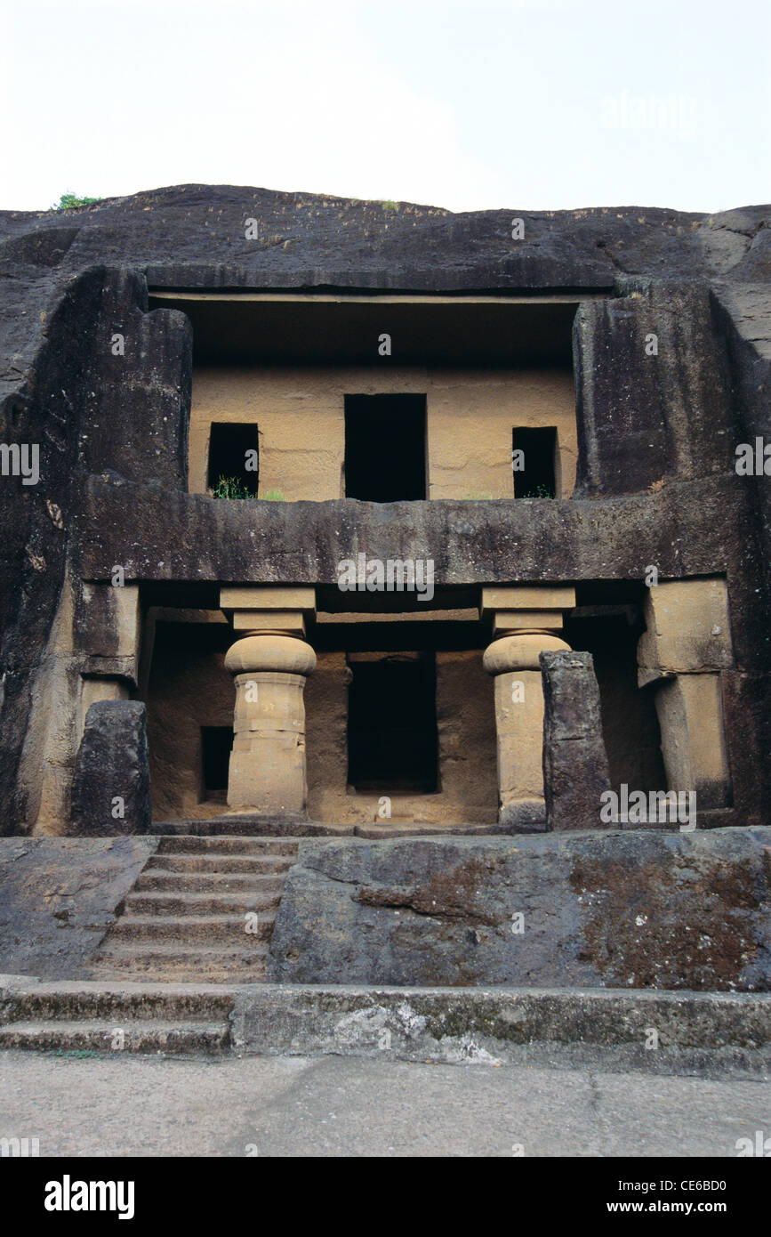 Kanheri rock cut grotte buddista ; Borivali National Park ; Mumbai Bombay ; Maharashtra ; India Foto Stock