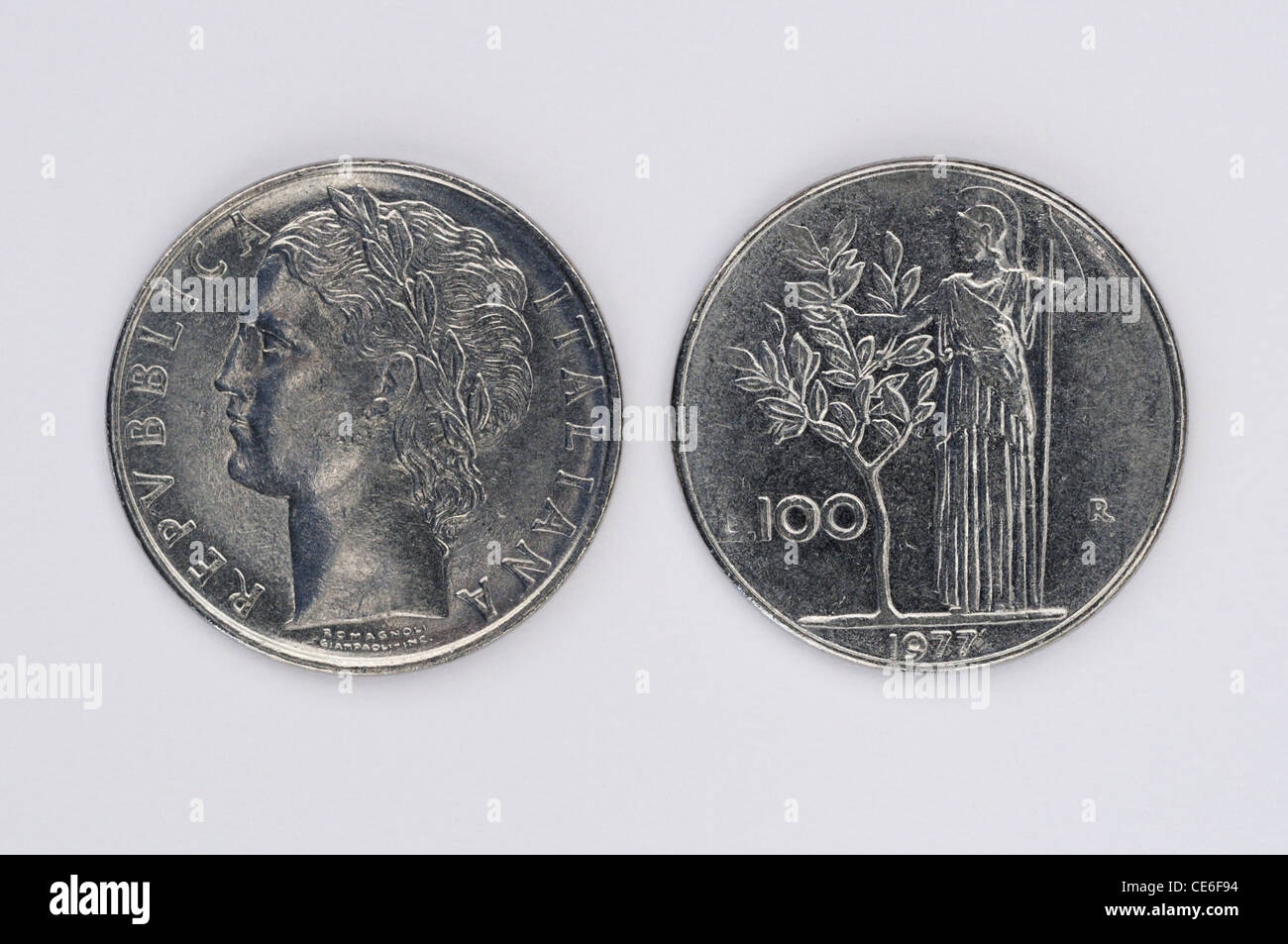 Italiano 100 monete in lire Foto Stock