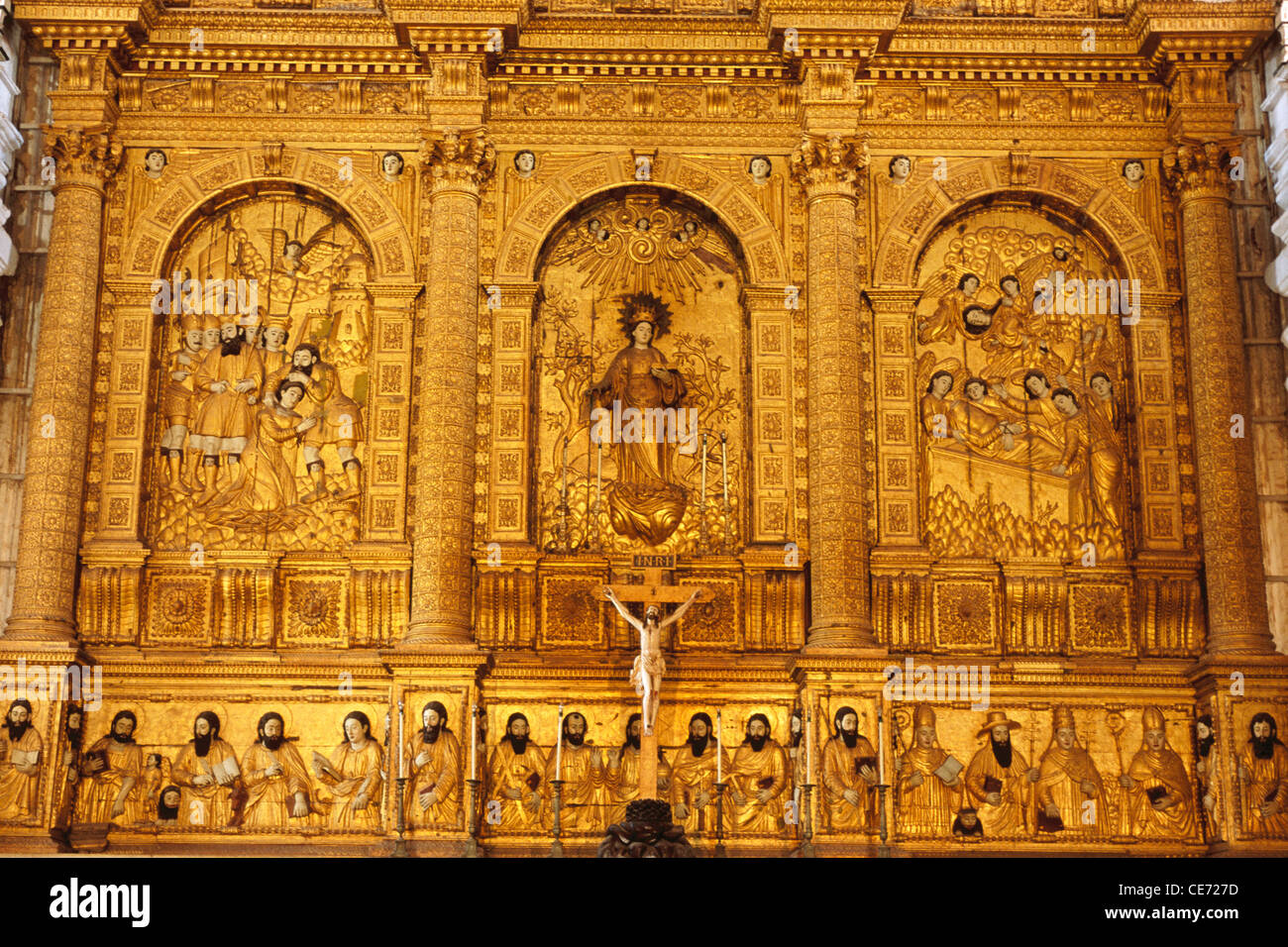 HMA 82540 : Se Cathedral interiore della chiesa cattedrale di Santa Caterina ; vecchi goa ; india Foto Stock