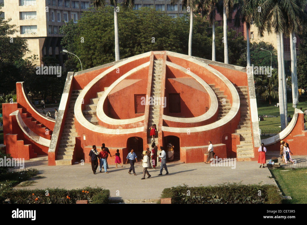 Jantar Mantar ; strumenti di astronomia architettonica ; Delhi ; India ; asia Foto Stock