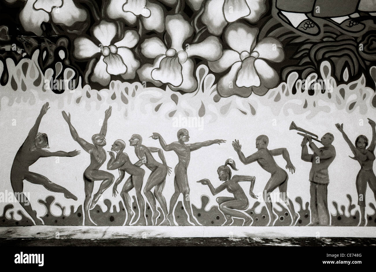 Street urban graffiti arte nella Chinatown di Singapore in Estremo Oriente Asia sud-orientale. La musica da ballo città musicale moderna modernità Travel Foto Stock