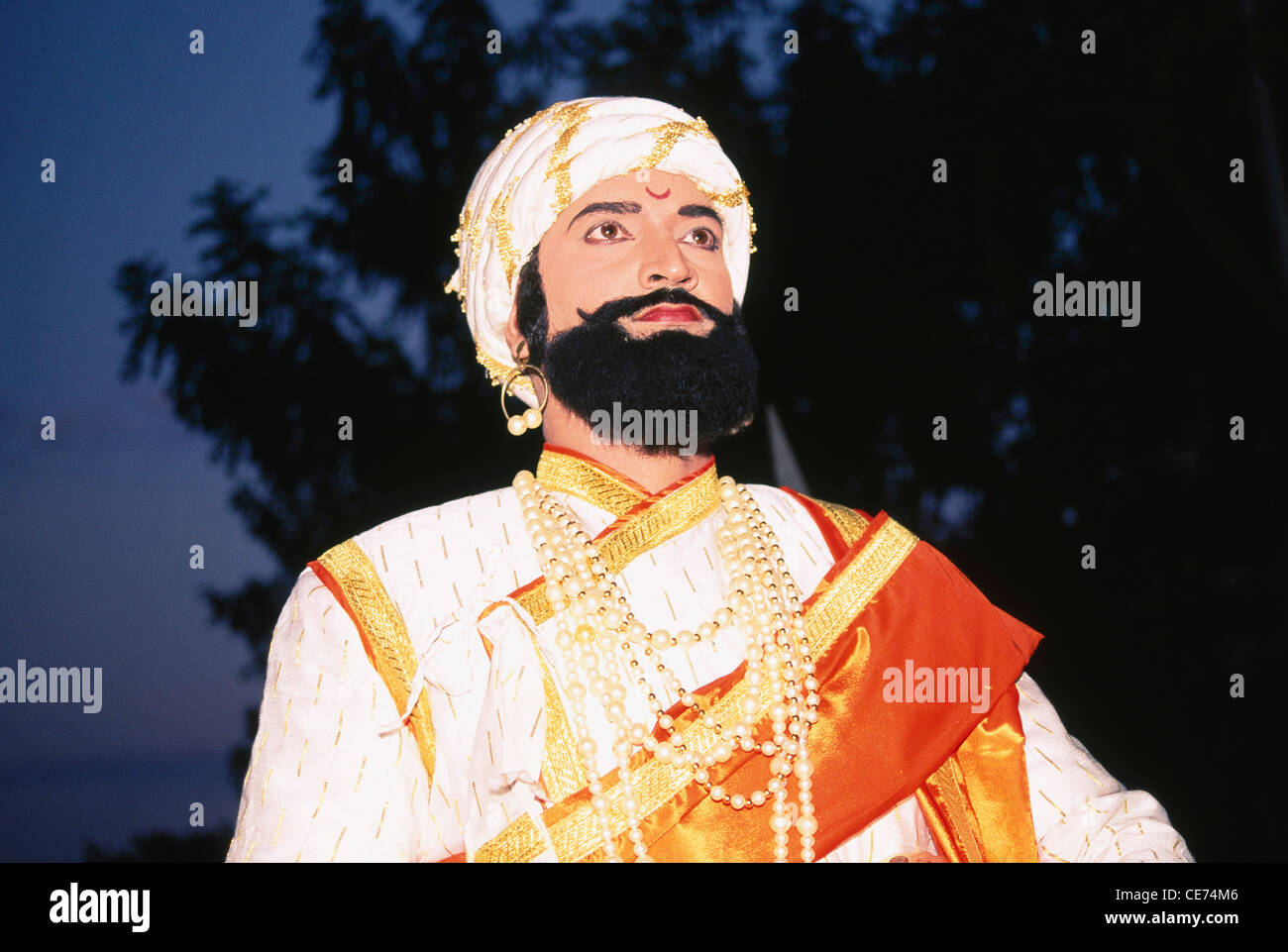 MMN 84518 : attore indiano a giocare il ruolo di Chhatrapati Shivaji Maharaj bombay Mumbai India Maharashtra Foto Stock