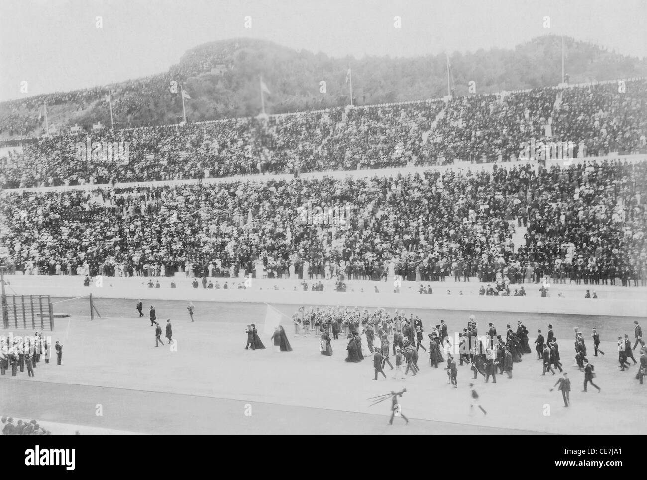 La Grecia, Attica, Atene, cerimonia di apertura dei Giochi 1896 della I Olimpiade Nel Panathinaiko Stadium e Royal party arrivo. Foto Stock