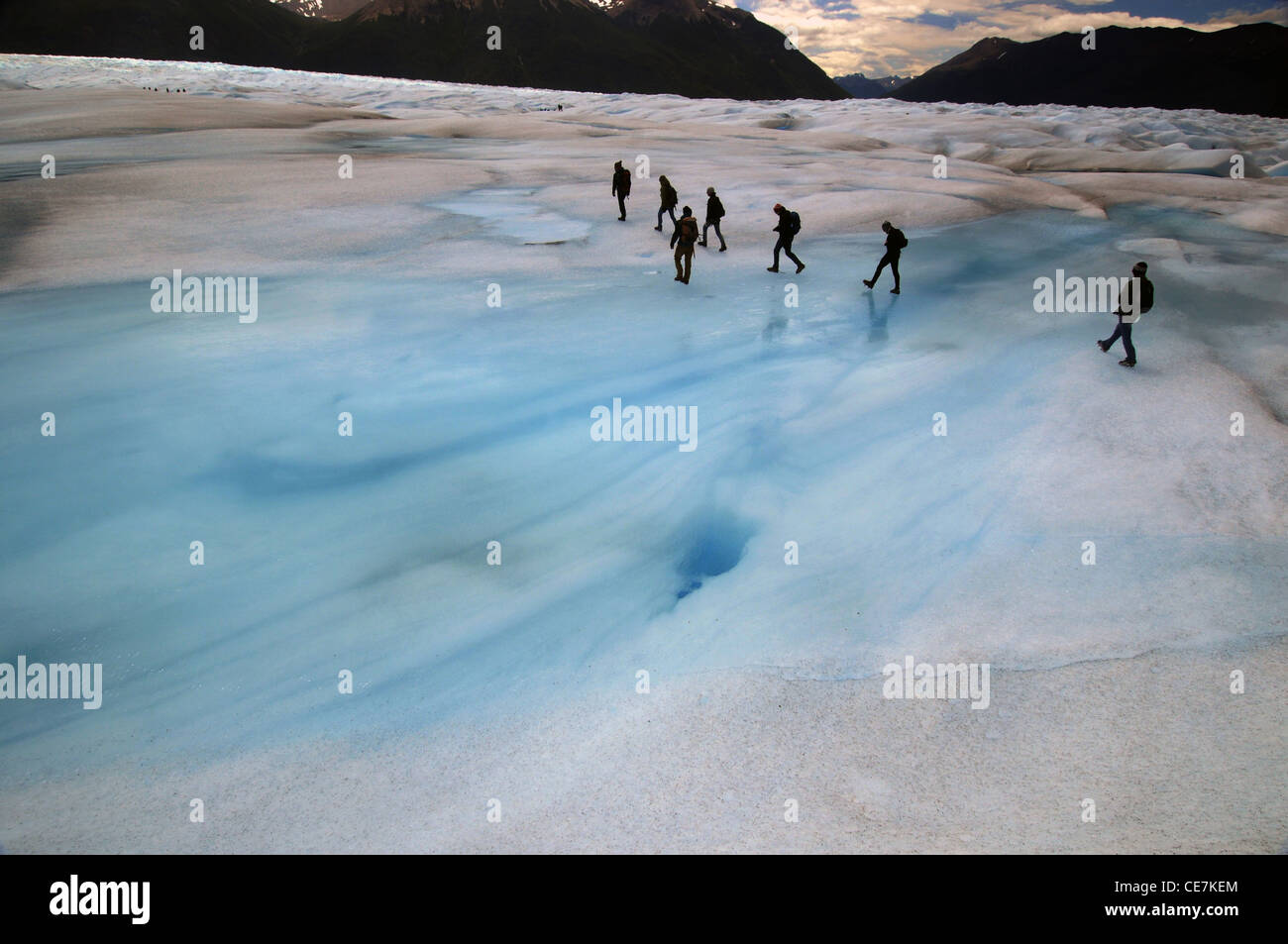 Camminare sul Ghiacciaio Perito Moreno, parco nazionale Los Glaciares, Patagonia, Argentina. N. PR Foto Stock