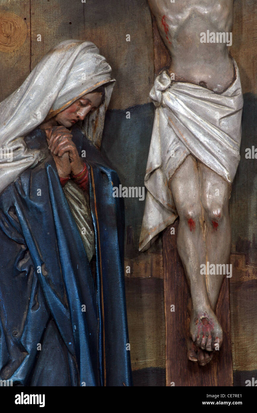 Vergine Maria sotto la Croce, xii le Stazioni della Croce, Gesù muore sulla  croce Foto stock - Alamy