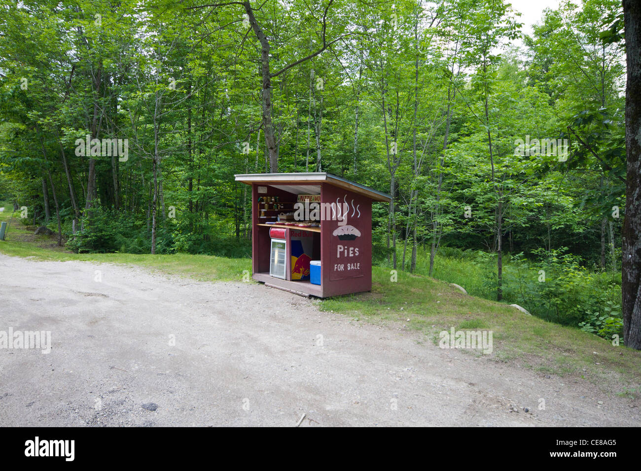 Stand alimentari lungo un orso River Road (Rt. 26) a Newry, Maine vicino a Grafton tacca parco dello stato Foto Stock