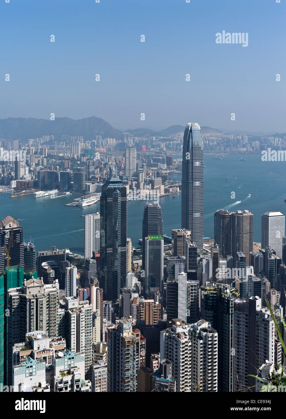 Dh CENTRAL HONG KONG grattacielo blocco ufficio torri e porto di Kowloon grattacieli di edifici Foto Stock