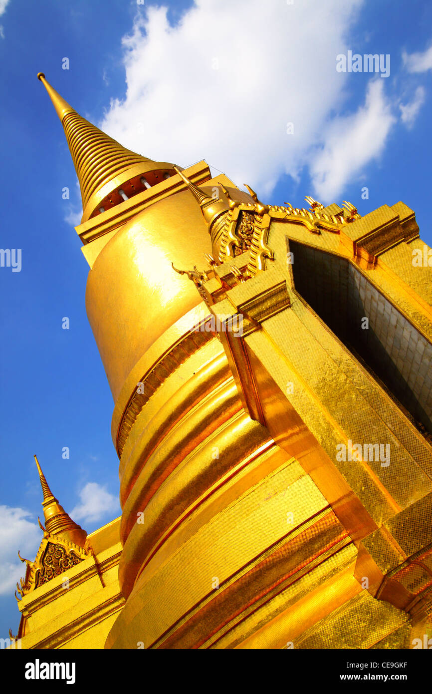 Stupa di Wat Phra Kaeo. Bangkok. Thailandia. Foto Stock