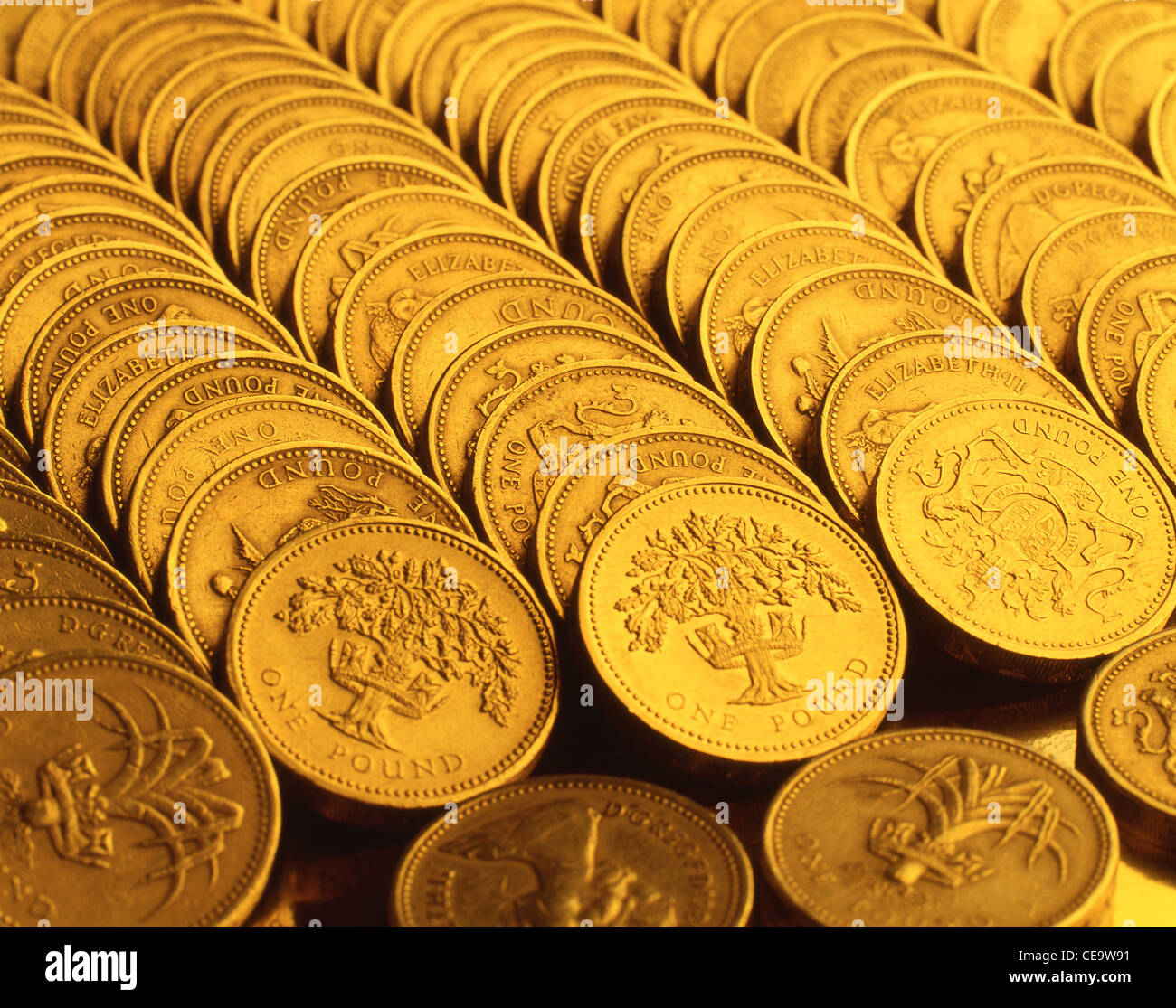 Righe della sterlina britannica monete, London, England, Regno Unito Foto Stock
