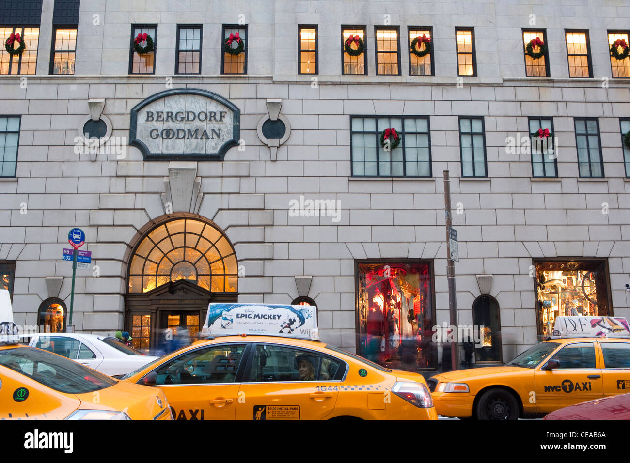 Bergdorf Goodman Store sulla Fifth Avenue, New York New York, Stati Uniti d'America Foto Stock