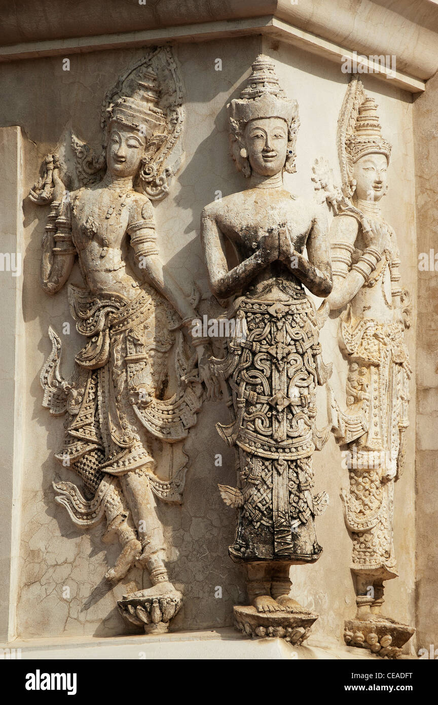 Elk208-1340v Thailandia Chiang Mai, Wat Phra Singh, ho trai (biblioteca), 1477, decorazioni in stucco Foto Stock