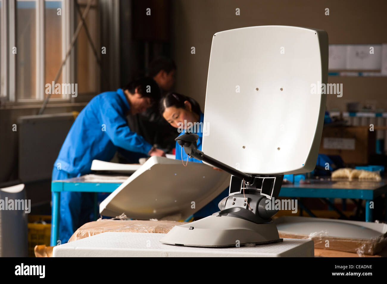Mobile satellite dish industria tecnologica, Hebei, provincia di Hebei, Cina, Asia. Foto Stock