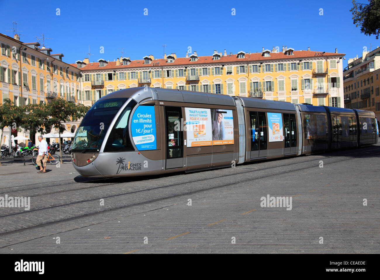 Tram, Tram, Place Garibaldi, Nizza, Riviera Francese, Alpes Maritimes, Provenza, Cote d Azur, in Francia, in Europa Foto Stock