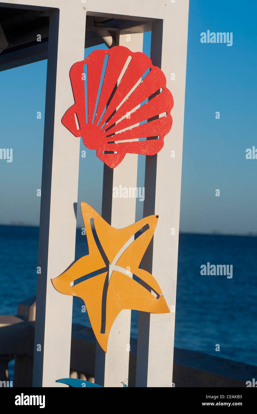 San Pietroburgo Pier One Florida, Stati Uniti, STATI UNITI D'AMERICA, cielo blu, Foto Stock