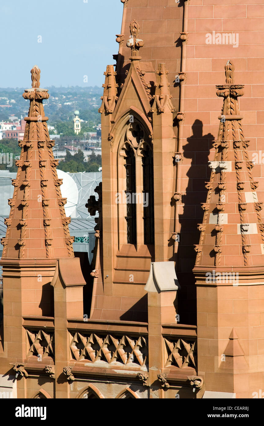 La Cattedrale di Saint Paul guglie. Melbourne Victoria Australia Foto Stock
