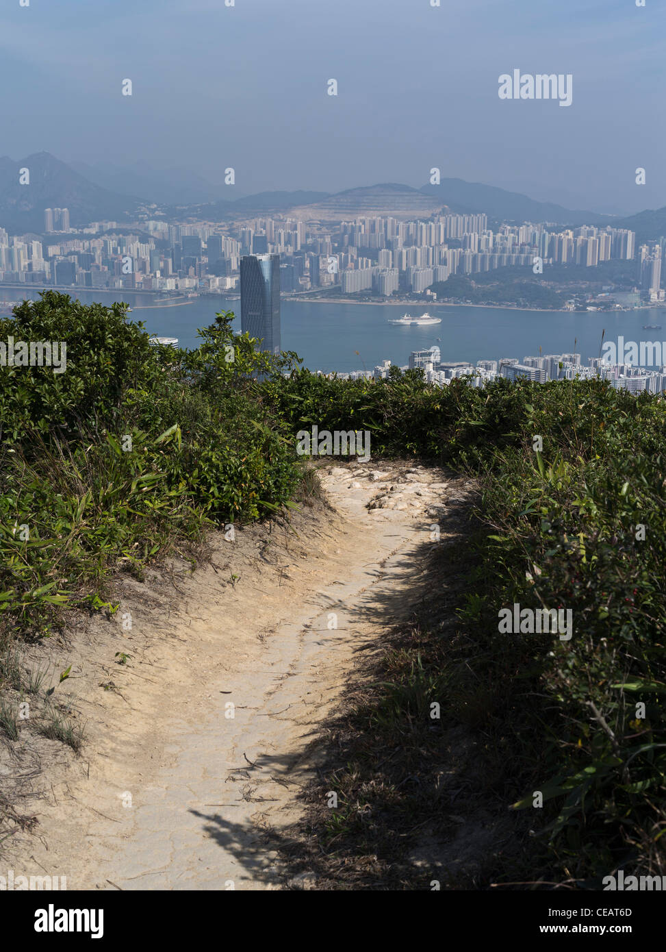 dh braemar collina sentiero CAVA BAY HONG KONG sentieri a piedi In collina dietro Braemar collina all'aperto parco di campagna Foto Stock