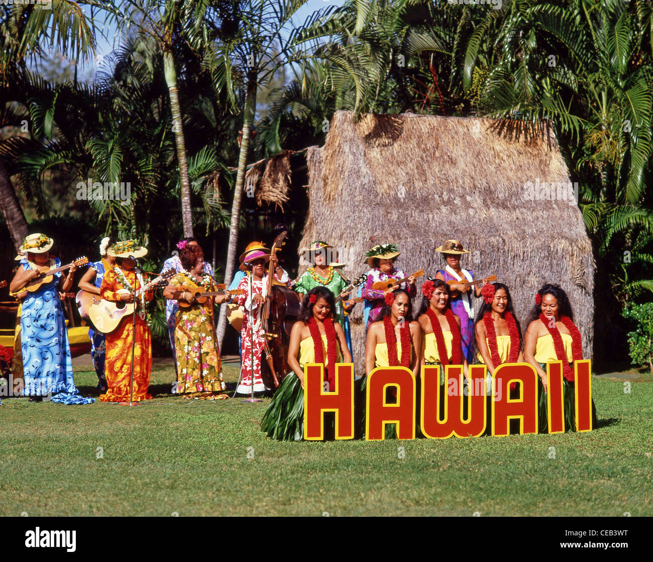 Danzatori Hawaiiani, Kodak Hula mostrano, Honolulu Oahu, Hawaii, Stati Uniti d'America Foto Stock