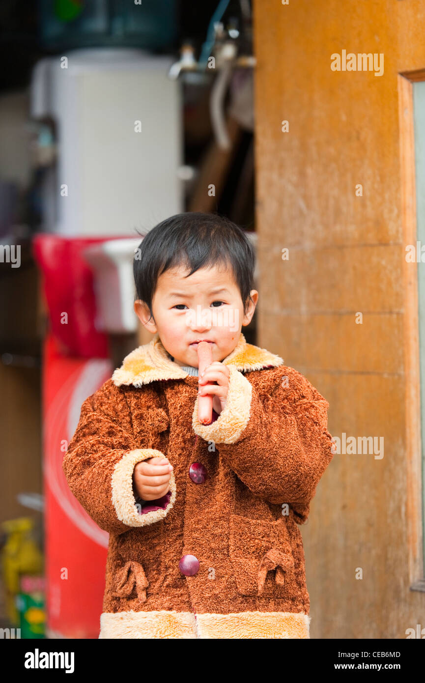 Kid, Area di Gulou, Dongcheng District, Pechino, Cina, Asia. Foto Stock