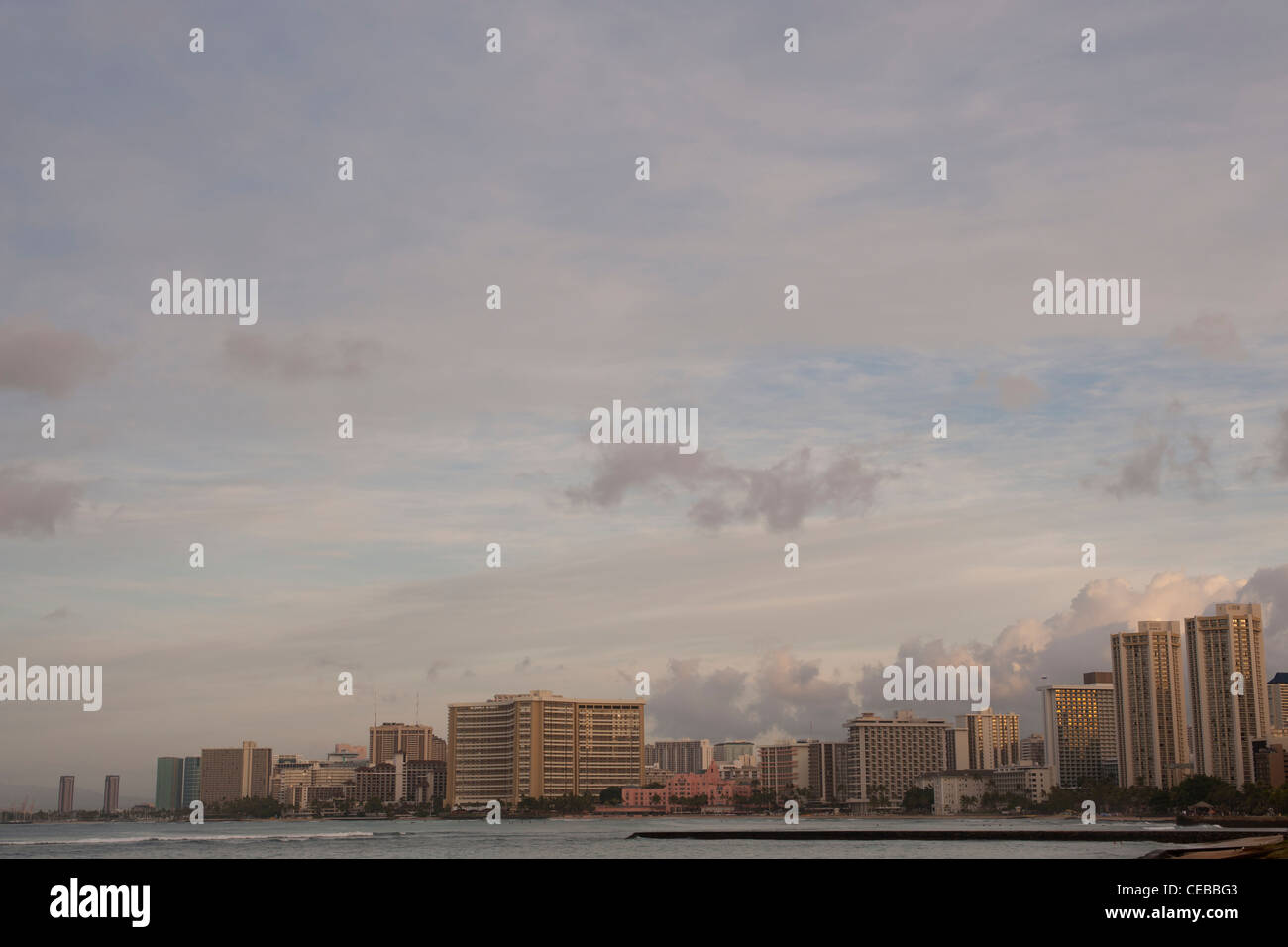 La spiaggia di Waikiki di Oahu, Hawaii Foto Stock