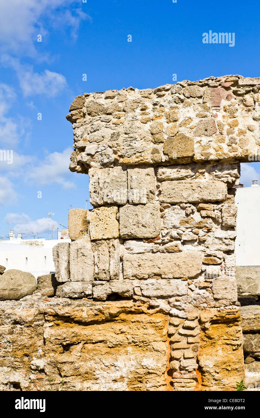 Rovine del I secolo A.C. Teatro Romano Cadiz Spagna. Cadice è una delle più antiche continuamente abitate città d'Europa. Foto Stock