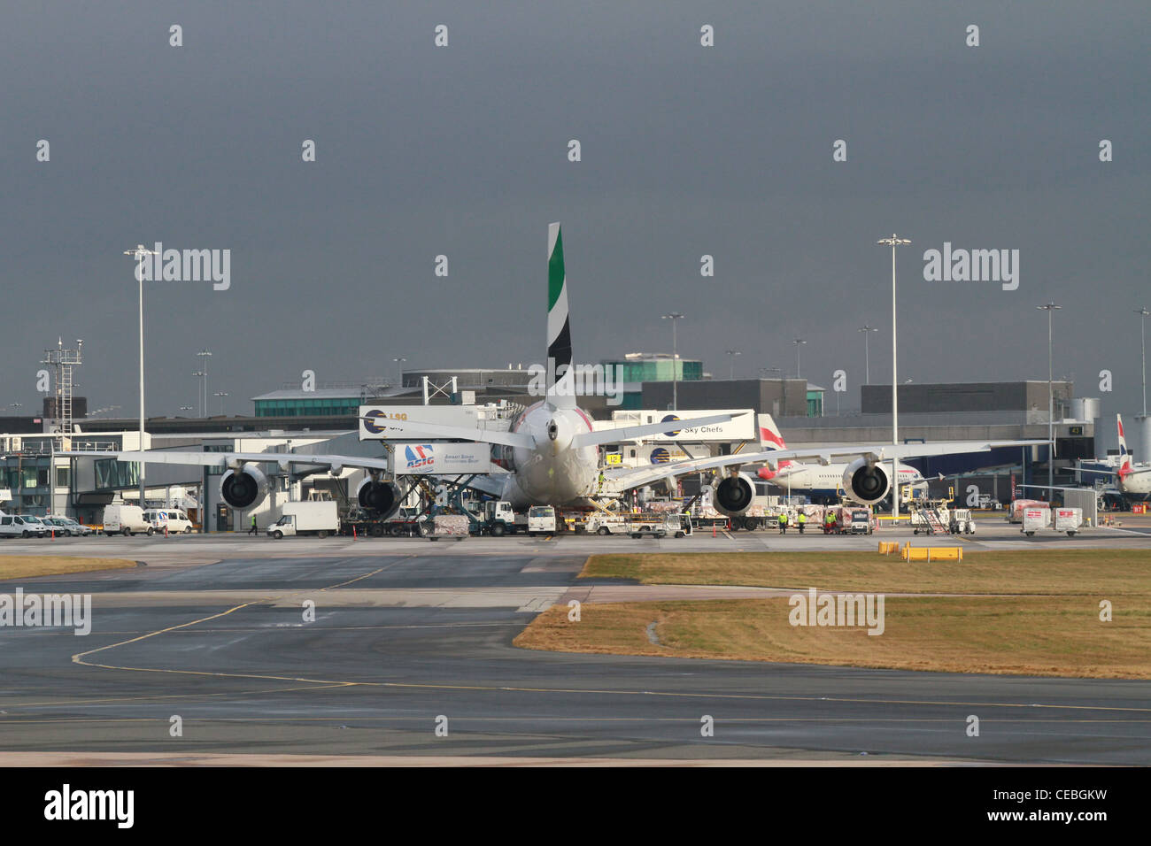 Emirates A6-EDH Airbus A-380 all'aeroporto di Manchester Foto Stock