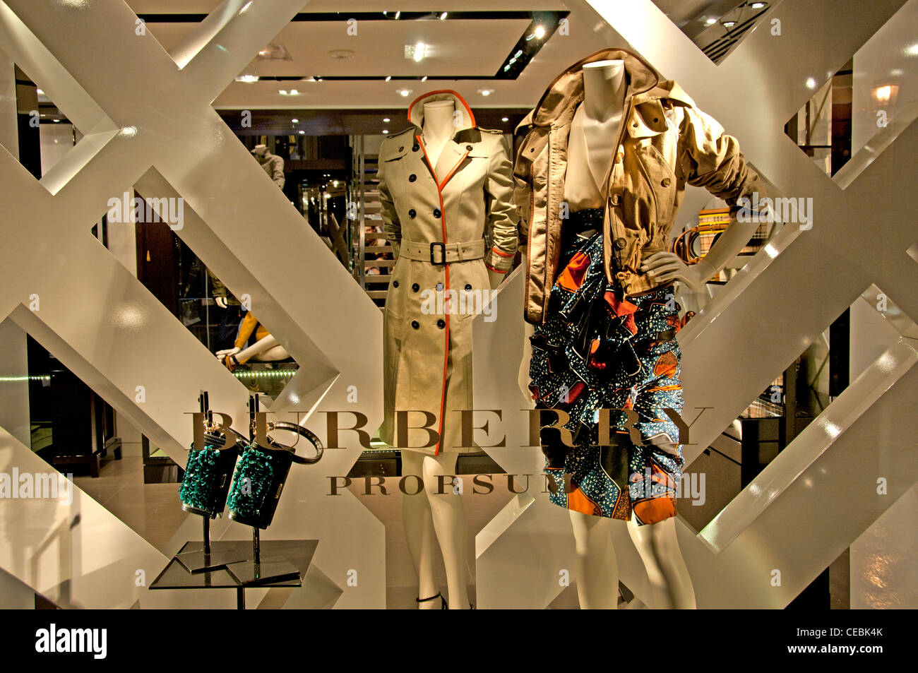 Burberry Store Parigi Francia fashion designer degno Rue Faubourg Saint Honoré Foto Stock