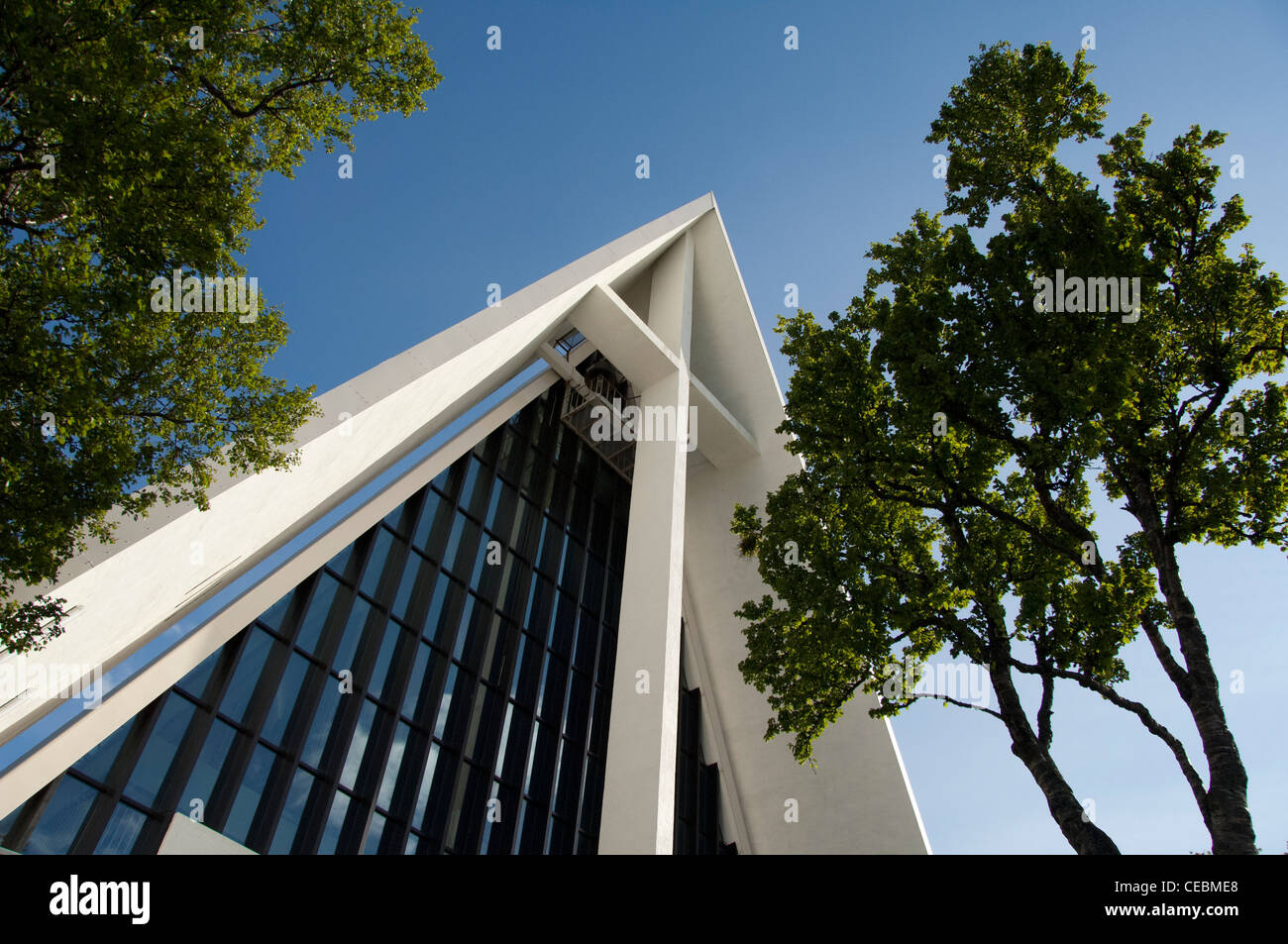 Norvegia tromso. 'Gateway per l'artico' che si trova al di sopra del circolo polare artico. attrazione famosa cattedrale artica, anteriore esterno. Foto Stock