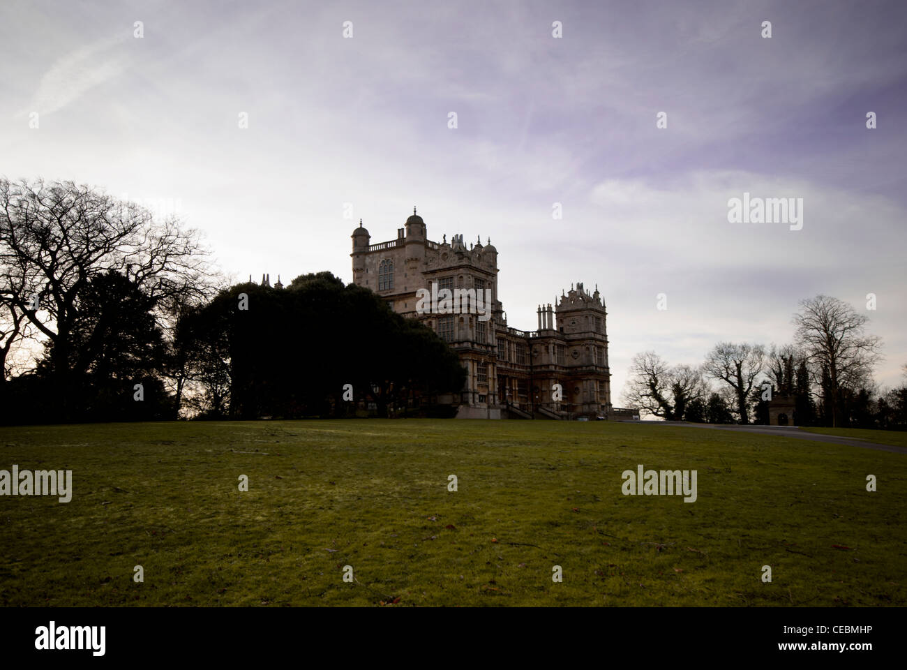 Wollaton Hall di Nottingham, Inghilterra. Utilizzato come location per Wayne Manor nel film di Batman Il Cavaliere Oscuro sorge Foto Stock