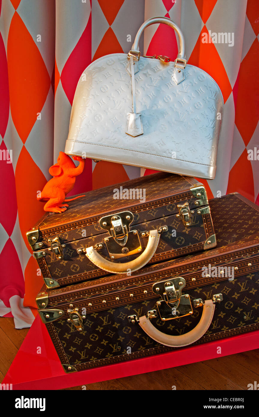 Louis Vuitton Paris Champs Elysees fashion Avenue Grand Boulevard Foto Stock