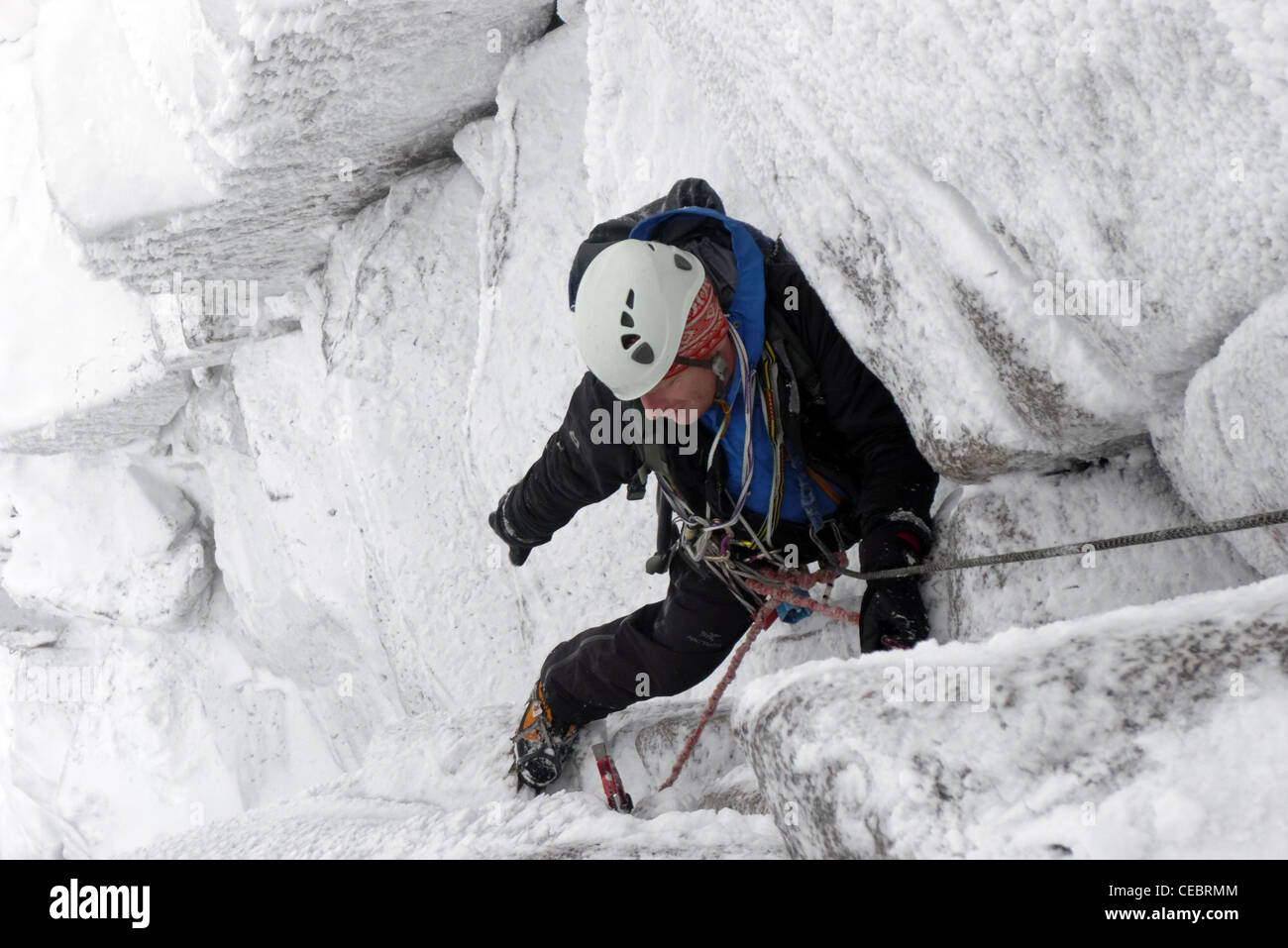Alpinismo invernale nei Cairngorms Foto Stock