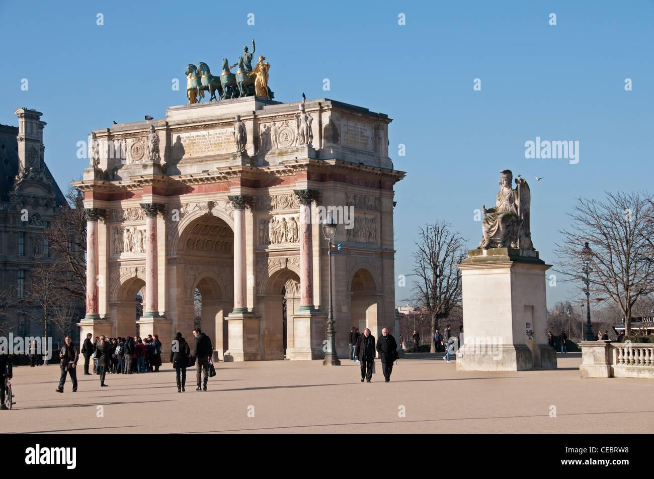 Arc de triomphe du Carrousel Museo Tuileries Musee du Louvre Parigi Francia Foto Stock
