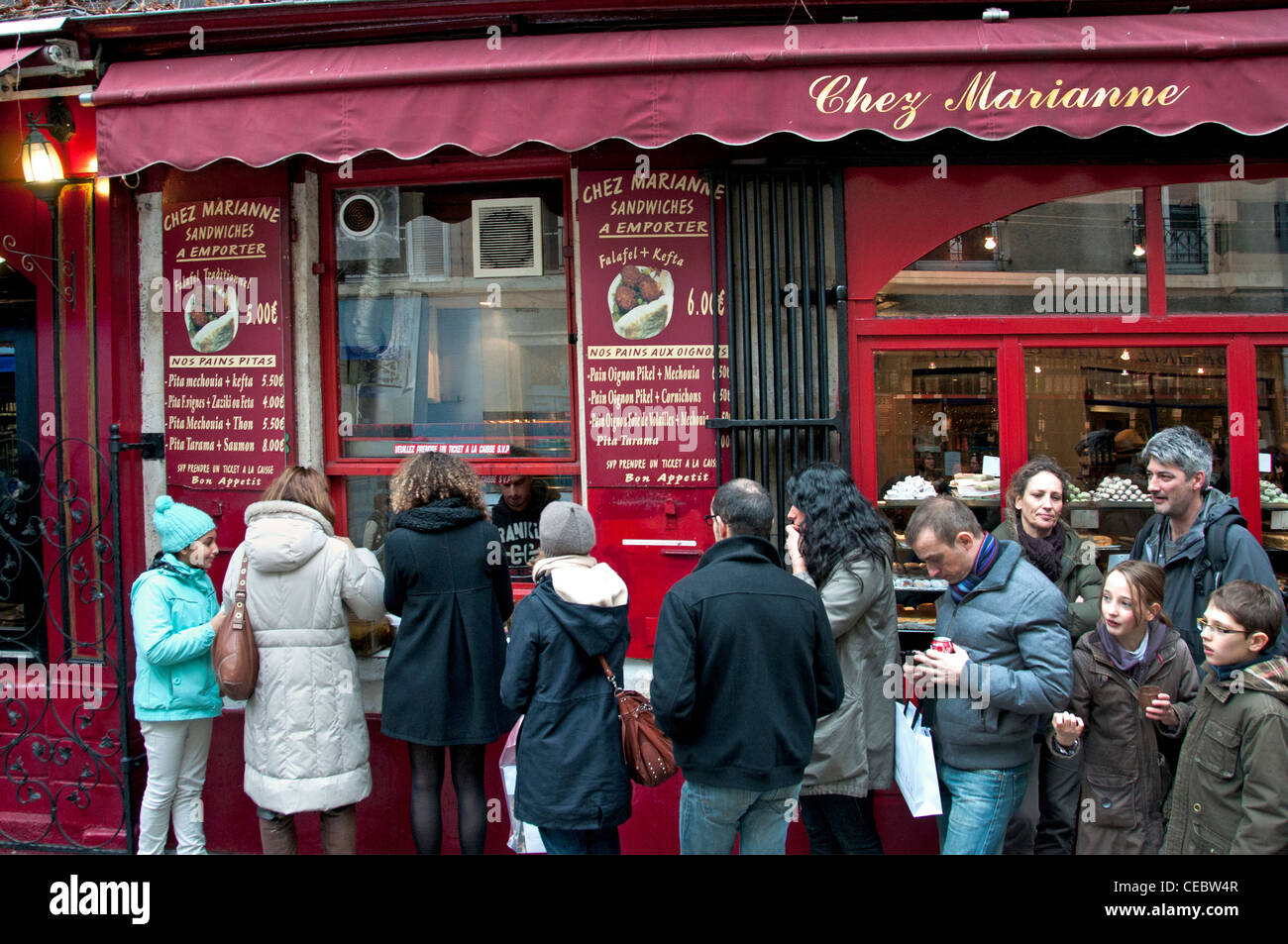 Chez Marianna falafel kefta ristorante fast food Marais Parigi Francia Foto Stock