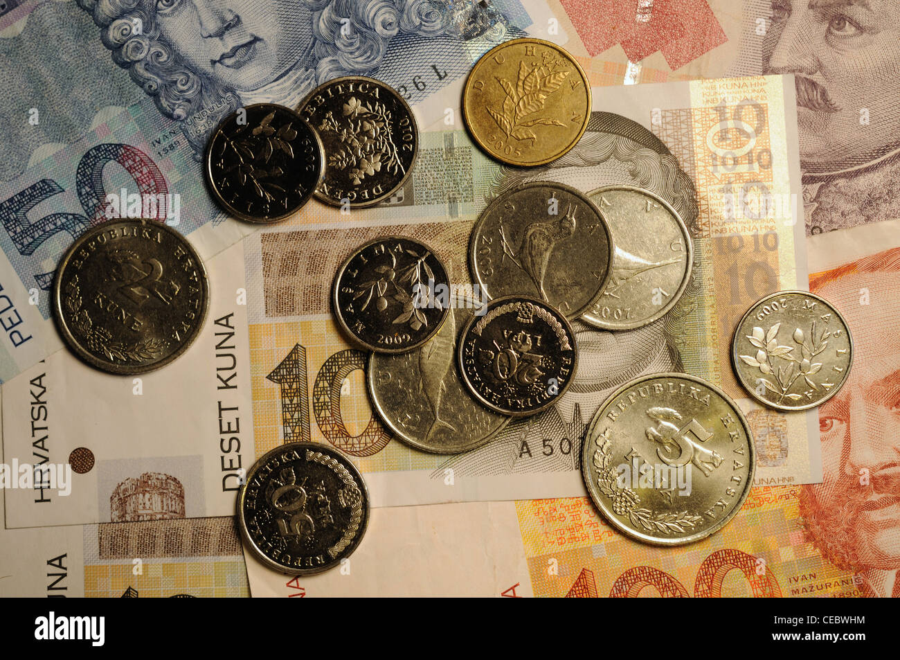 Pre-Euro croato di monete e banconote in euro Foto Stock