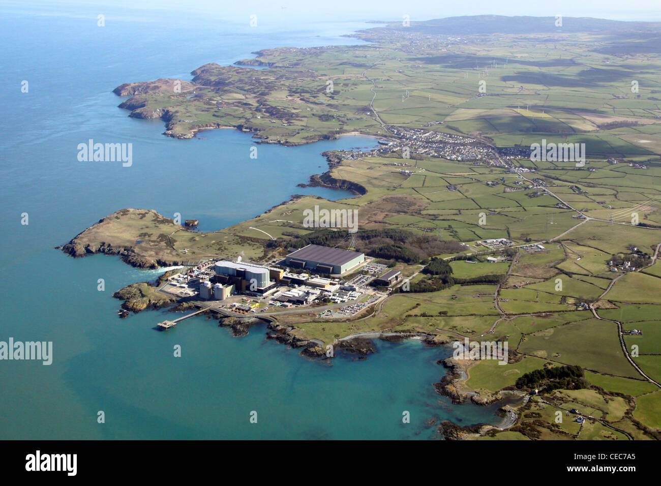 Vista aerea della centrale nucleare di Wylfa, Foto Stock