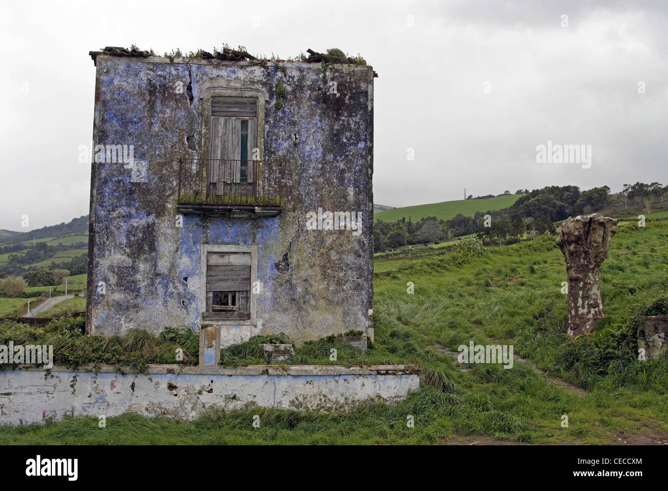 Azzorre San Miguel Island Portogallo abbandonato agriturismo dettaglio Foto Stock