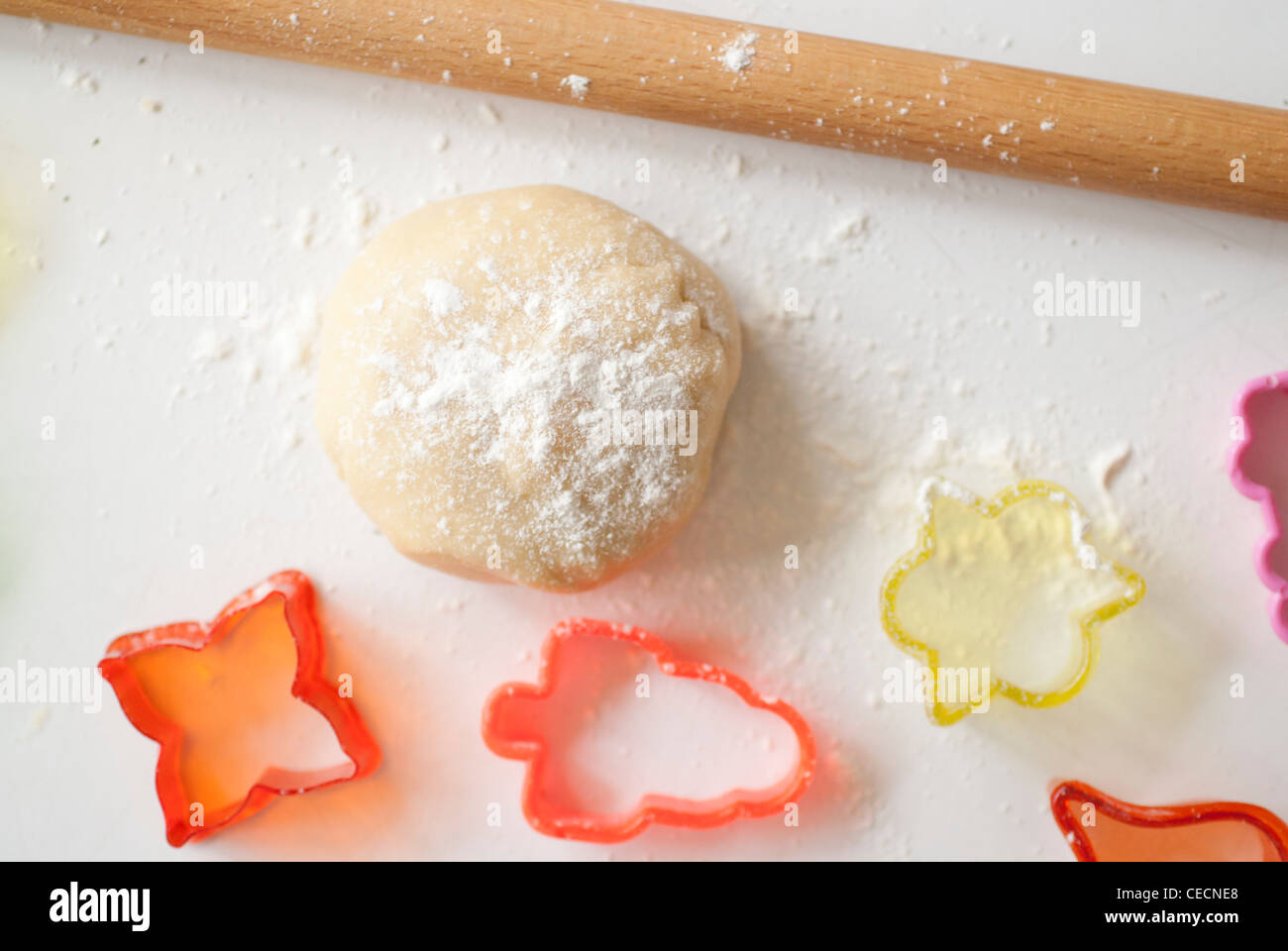 L'impasto,frese,spazzola,mattarello Foto Stock