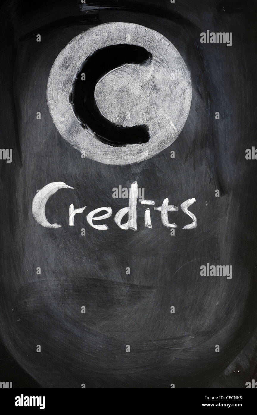 Chalk finanza aziendale credito blackboard sfondo del cartello nero scheda lavagna bianca per scrittura simbolo della grafia Foto Stock