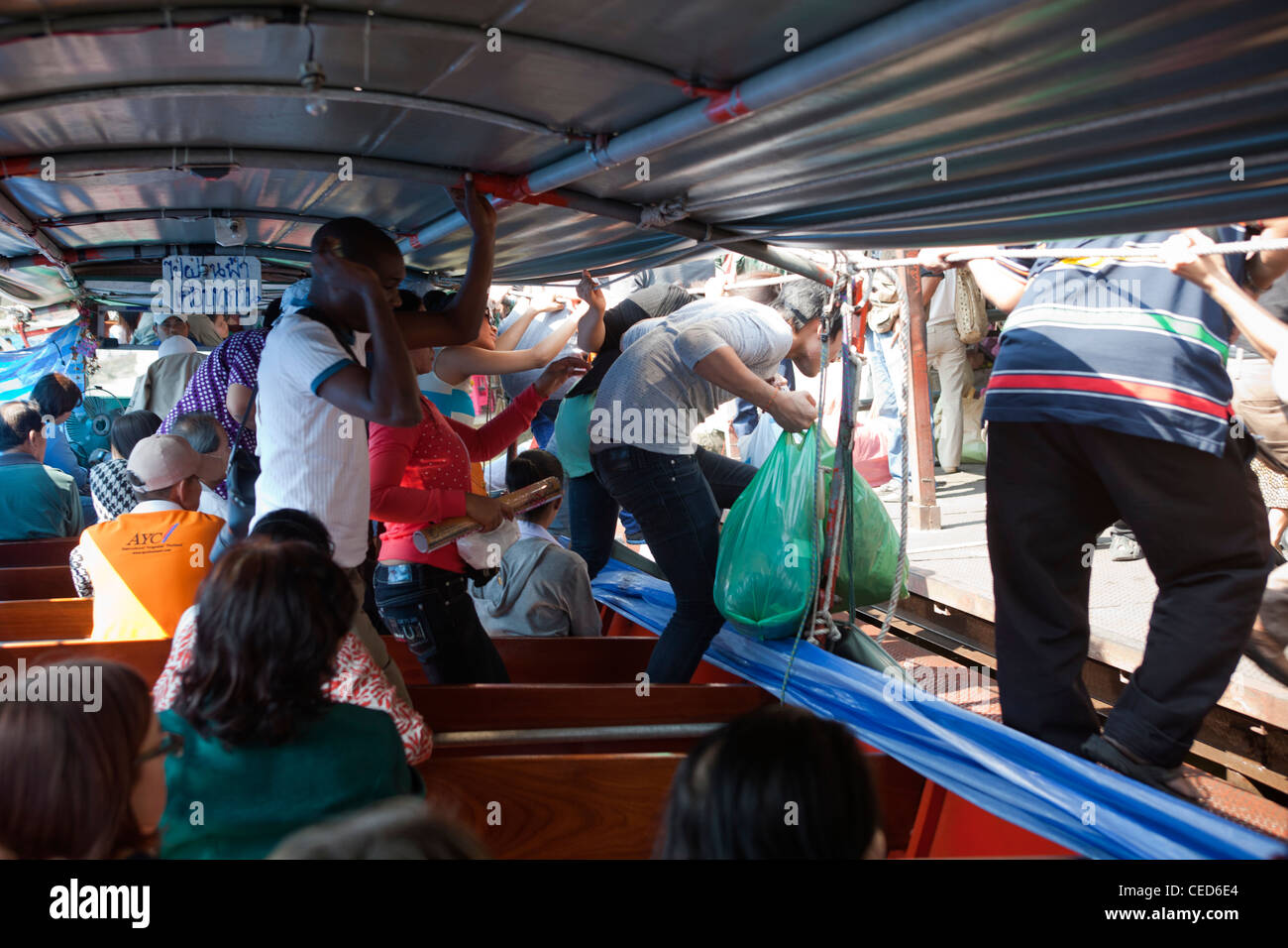 Saen Saeb Canal Express Barca o traghetto Bangkok in Thailandia Foto Stock