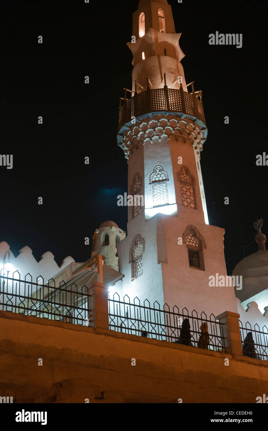 Il mosquée fatimide di Abu El Haggag, costruito sull'originale le rovine del Tempio di Luxor Foto Stock