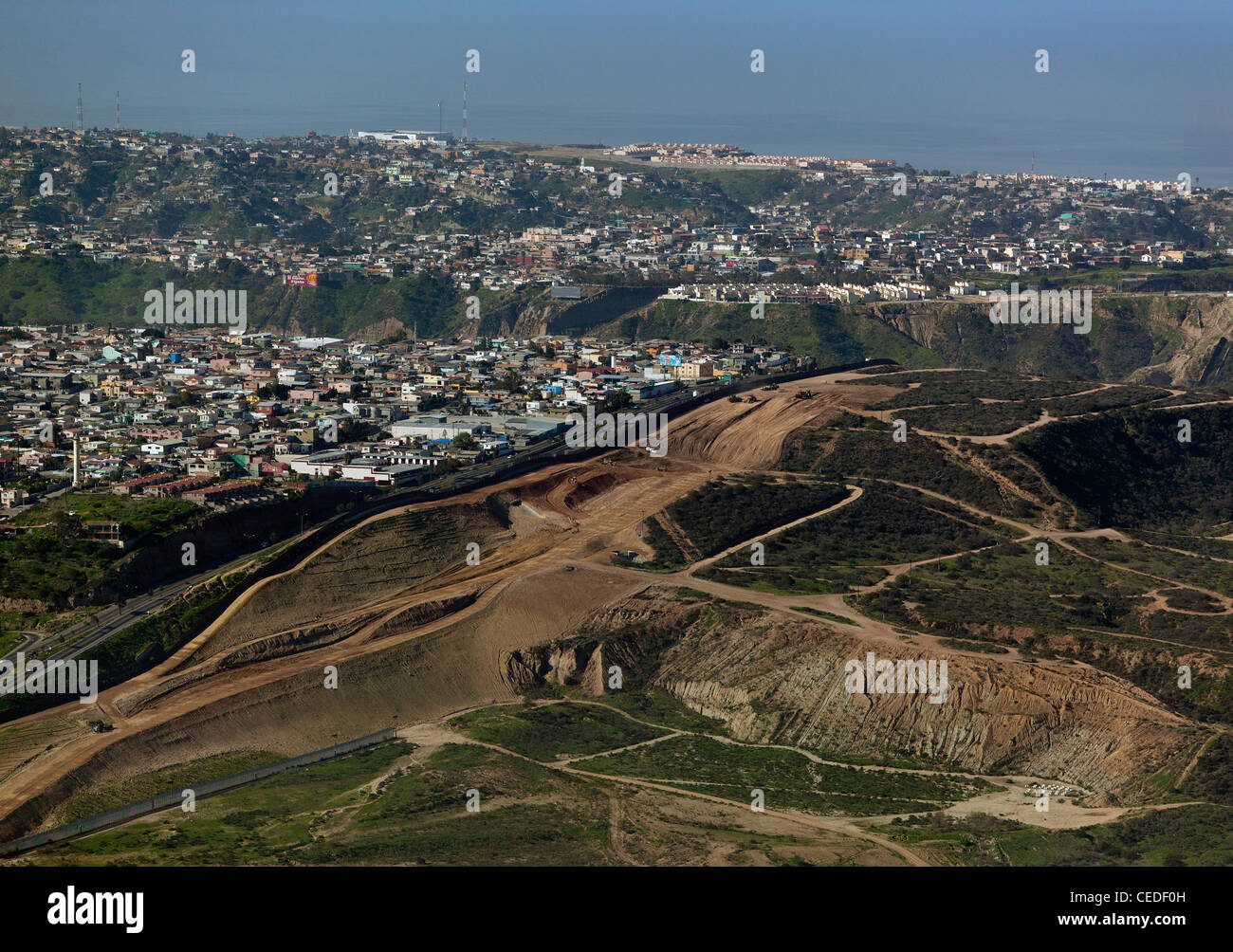Fotografia aerea della recinzione di confine di Tijuana, Messico Foto Stock