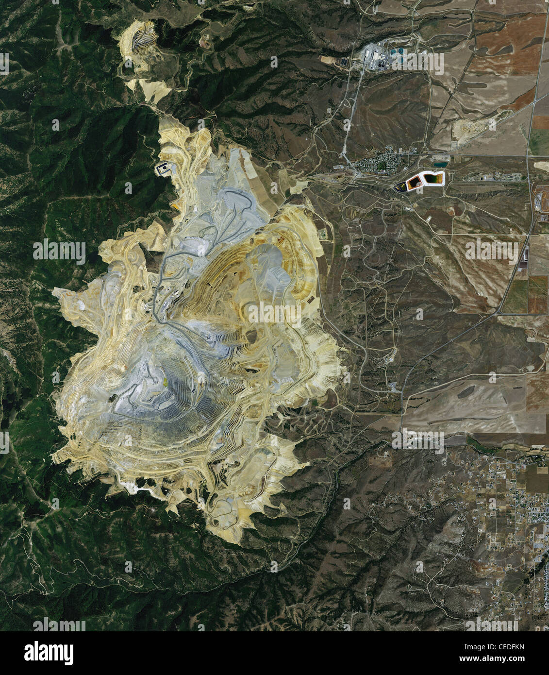 Foto aerea Mappa Bingham Canyon Kennecott miniera di rame più profonda fossa aperta rame operazione di data mining nel mondo Utah Foto Stock